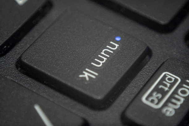 キーボードでオンに切り替えた numlock を閉じ��る - computer key close up computer qwerty ストックフォトと画像