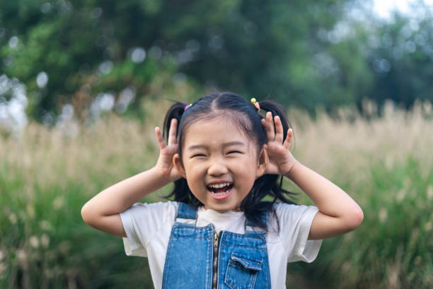 istock Little girl Playing games 1187630838