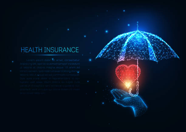 빛나는 낮은 다각형 인간의 손, 빨간 마음과 우산미래 건강 보험 개념. - shielding shield security red stock illustrations