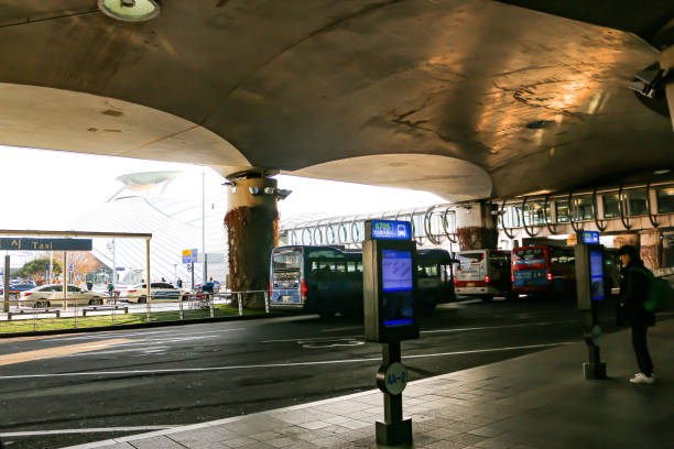 仁川国際空港, ソウル - bus station ストックフォトと画像