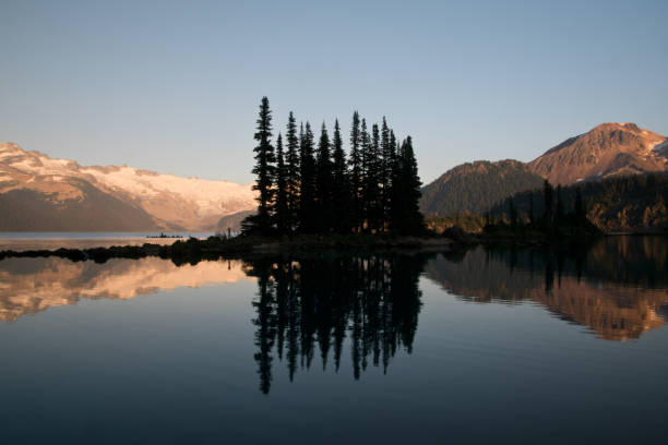 istock Idyllic landscape of Garibaldi lake 1187753869