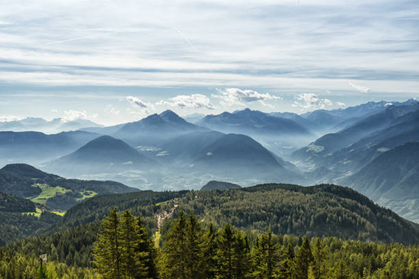 landscape in south tyrol near merano and bolzano - merano imagens e fotografias de stock