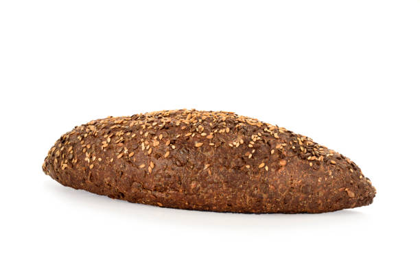 braunes samenbiobrot isoliert auf weißem hintergrund, hohe auflösung - pumpernickel stock-fotos und bilder