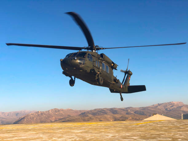 вертолет - rescue helicopter outdoors occupation стоковые фото и изображения