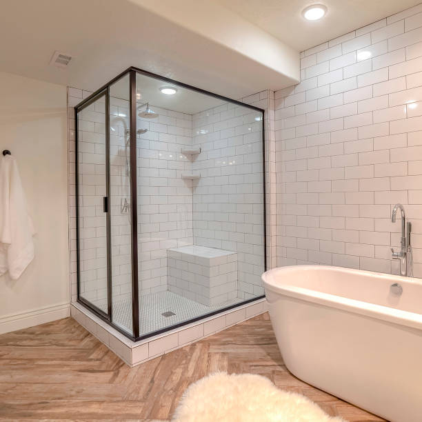 istock Square frame Contemporary bathroom with free standing bath tub 1187890983