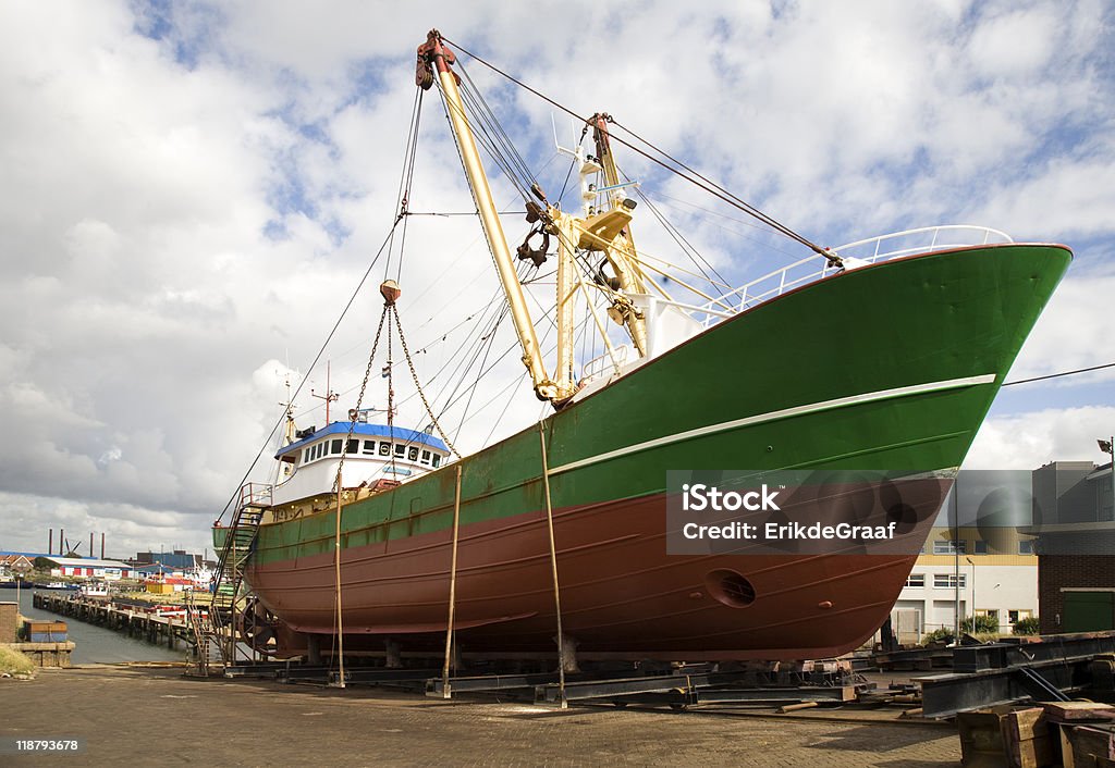 Chantier naval - Photo de Bassin de radoub libre de droits