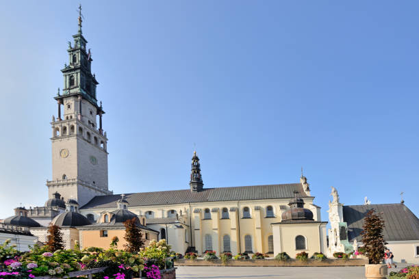 le sanctuaire de jasna gora à czestochowa, pologne - monastère de jasna góra photos et images de collection