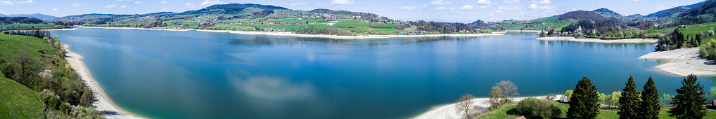 Complete panorama of Lake Gruyère