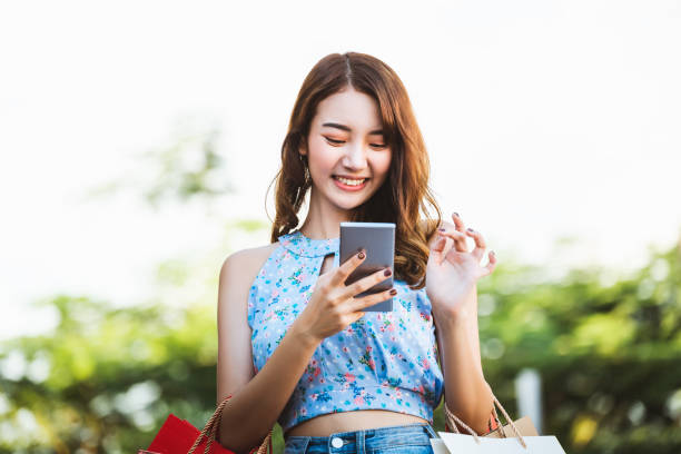 istock Shopping woman 1188006181