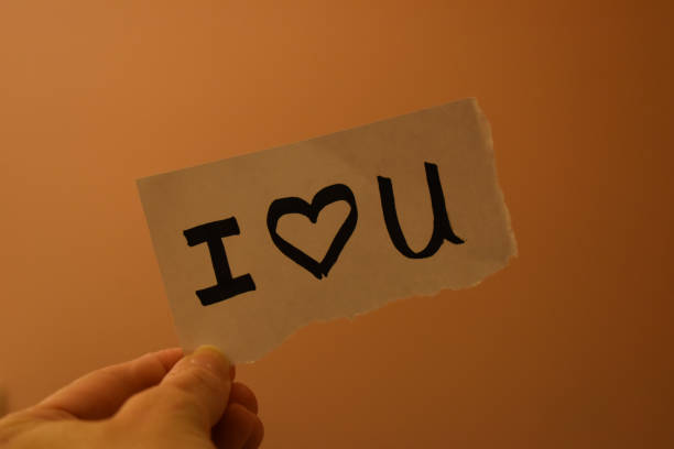 istock I heart you love inspiring note 1188021967