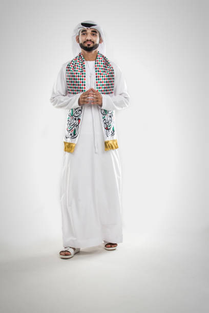 istock Arabian man with traditional dress 1188037563