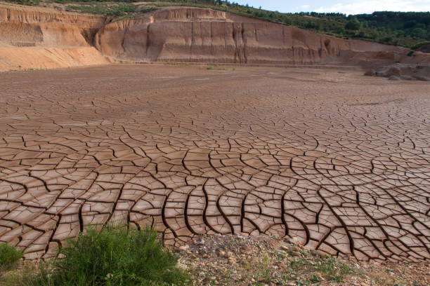 istock Sludge Raft on Gravel - Mud Raft in Gravera 1188061082
