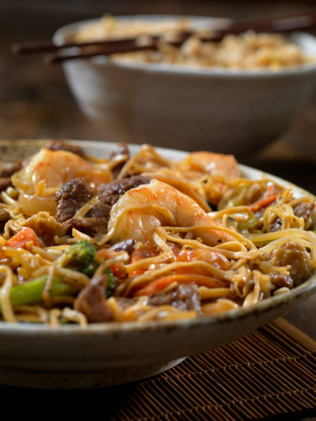 istock Shrimp and Beef Chow Mein 1188063190