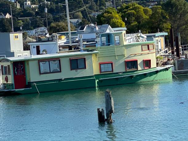 Houseboat in Sausalito Houseboat sausalito stock pictures, royalty-free photos & images