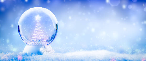 Snow Globe With Christmas Tree And Star