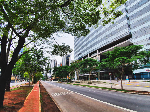 istock Luis Carlos Berrini Avenue, Sao Paulo 1188067608