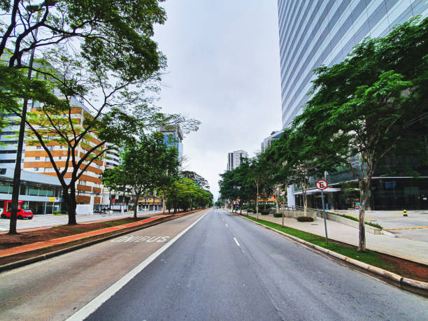 istock Luis Carlos Berrini Avenue, Sao Paulo 1188067641