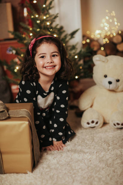 istock I love Christmas presents 1188138719