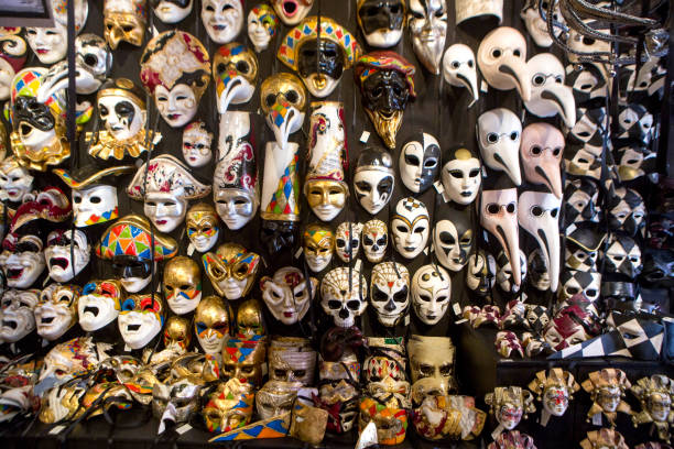istock Carnival mask shop in Venice 1188178525