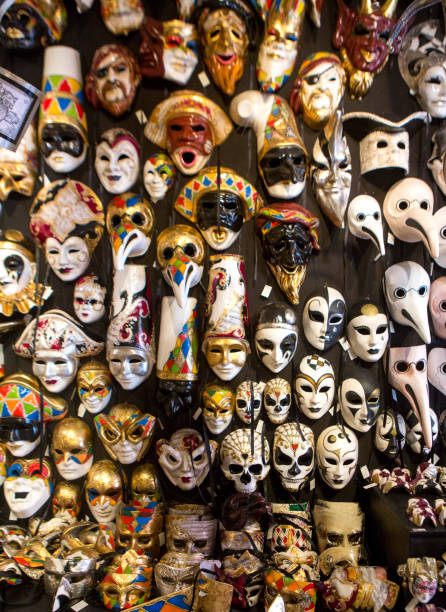 istock Carnival mask shop in Venice 1188178529