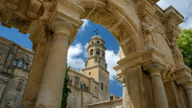 바에자 성당 성가의 성화 마리아 탄생 - andalusia architecture travel destinations blue 뉴스 사진 이미지