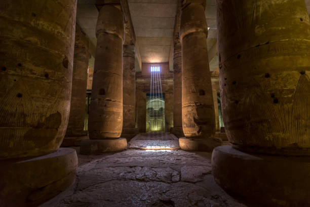 tempio di abydos in egitto - dendera foto e immagini stock