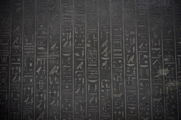 an ancient egyptian hieroglyphs tablet - ancient world imagens e fotografias de stock