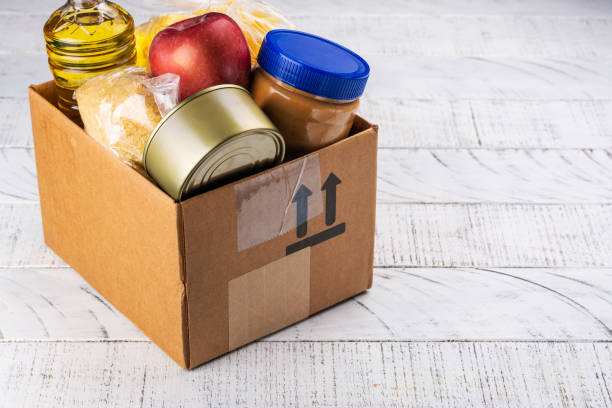 istock Food donation box 1188256359