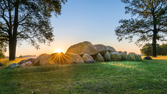 Piedras típicas holandesas de megalito en Drenthe photo
