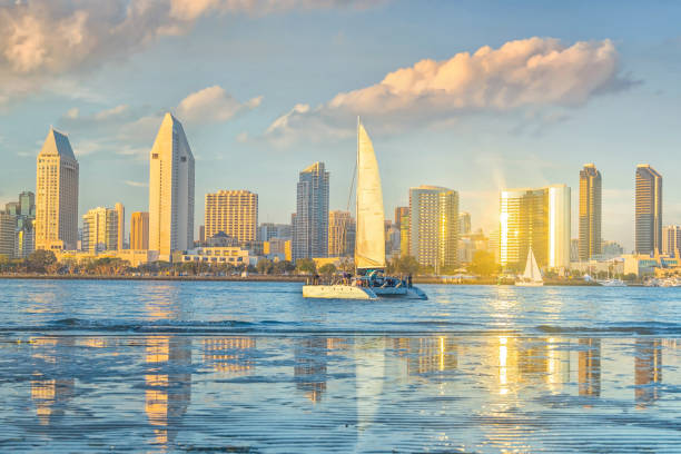 カリフォルニア州のサンディエゴのダウンタウンのスカイライン, アメリカ合衆国 - night downtown district north america san diego california ストックフォトと画像