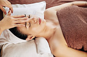 entspannende-gesichtsmassage.jpg?b=1&s=1