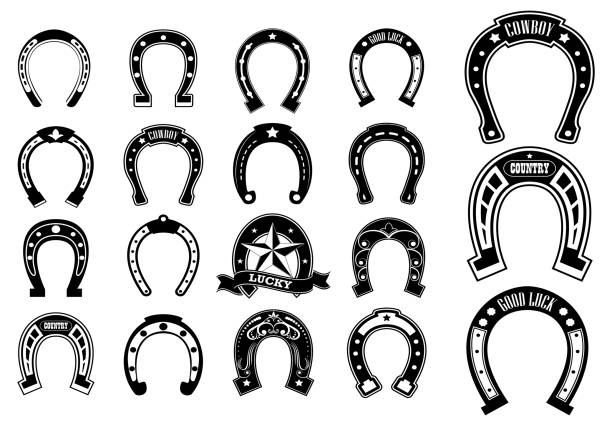 ilustraciones, imágenes clip art, dibujos animados e iconos de stock de conjunto de zapatos de caballo silhouttes o lucky steel zapatos de caballo concepto. - western usa