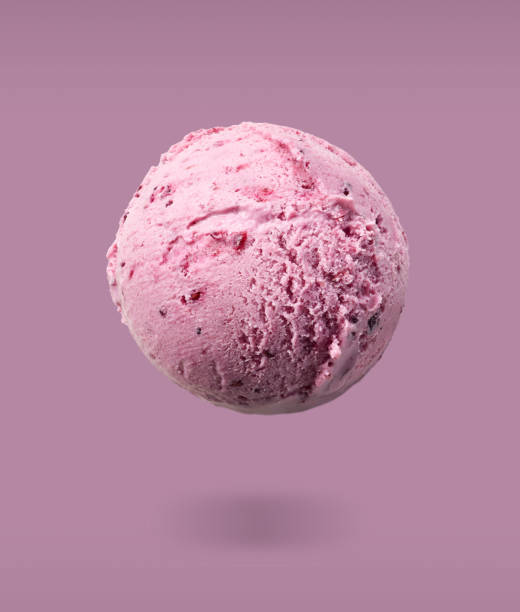 cucharada de helado rosa - scoop ice cream frozen cold fotografías e imágenes de stock