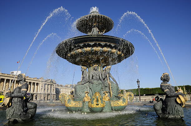 istock fountain of paris concord plaza 118837203