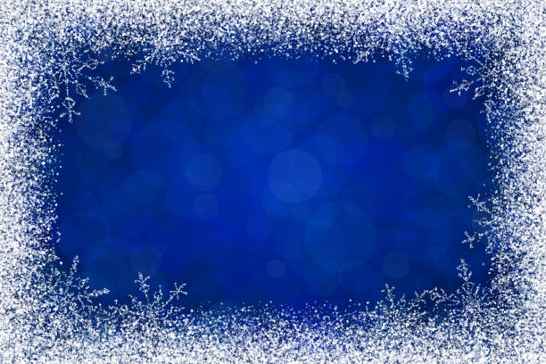 ilustraciones, imágenes clip art, dibujos animados e iconos de stock de vector navidad - marco de nieve de invierno sobre fondo bokeh azul - window frost