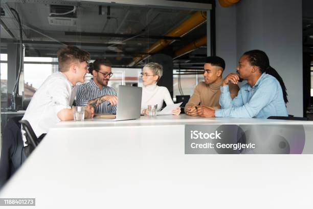 Coworking Stock Photo - Download Image Now - Adult, Advice, African Ethnicity