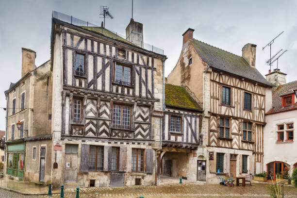 istock Square in Walnuts, Yonne, France 1188402791
