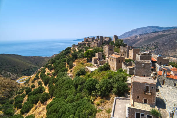 vathia the impressive traditional village of mani with the characteristic tower houses - mani peninsula imagens e fotografias de stock