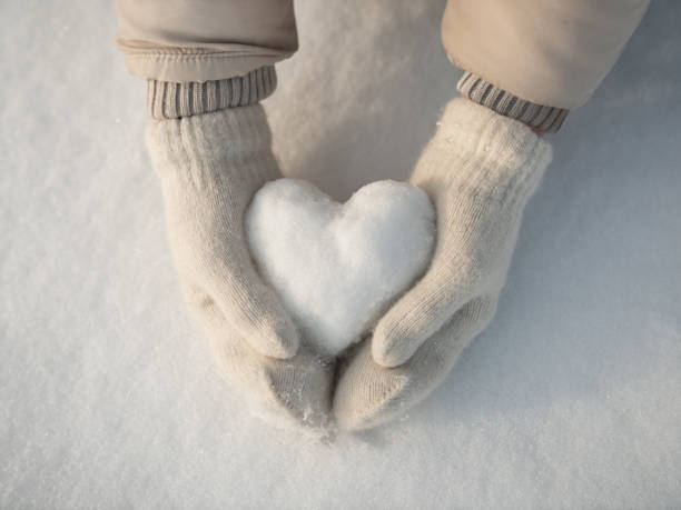 istock Snow Heart in Hands 1188408915