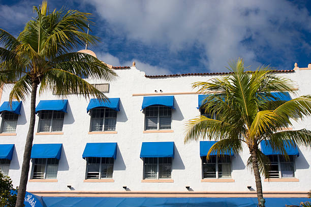 istock Art Deco hotel, Miami Beach 118841655