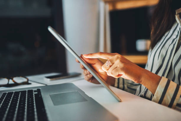 istock She's one well connected entrepreneur 1188439489