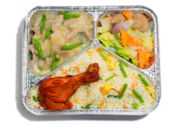 The Food Warmer Aluminum Foil Rectangular Disposable Parcel Lunch Box Thai  And Chinese Style Meal Take Away Delivery 450ml 3 Parts Foil Container Lunch  Food Box Top View Flat Lay At White