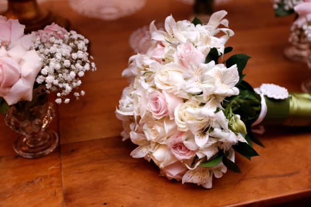 istock Brides Wedding Flowers Bouquet 1188444073