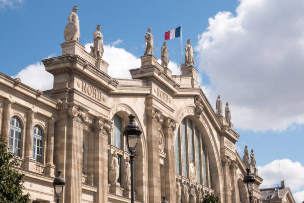 istock Statues on the Railway Station Gare du Nord 1188483591