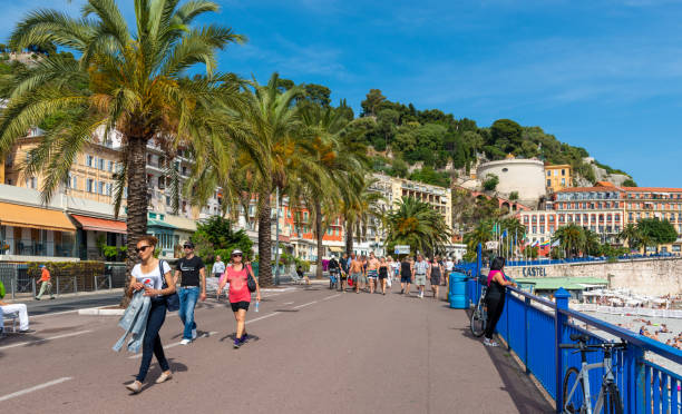 promenade des anglais - provence, french riviera, nice france. - city of nice france french riviera promenade des anglais imagens e fotografias de stock