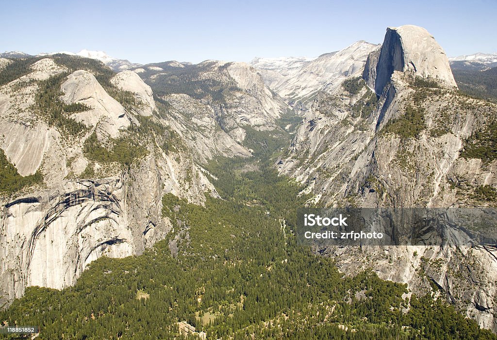 Half Dome e tenaya canyon - Foto de stock de Bosque Mariposa royalty-free