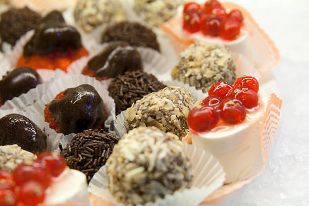 istock Sweet desserts on ice 118852791
