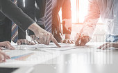 teamprojektinvestitionen-verwalten-arbeitsprojekt-entwicklung-zum-erfolg-und-wachsendes.jpg?b=1&s=170x170&k=20&c=O1wcLorQmb87gdiY7iwKBju_t7oKeF-gB7RX2aqglLI=