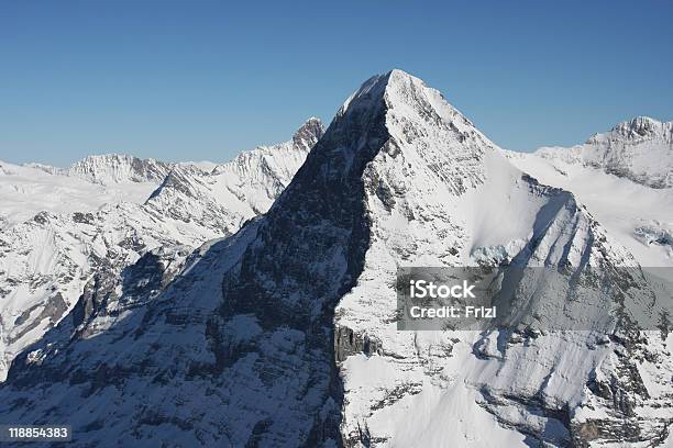 Foto de Face Norte Do Eiger e mais fotos de stock de Alpes europeus - Alpes europeus, Alto - Descrição Geral, Azul