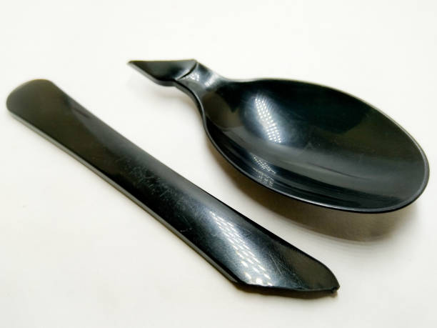 A picture of broken spoon